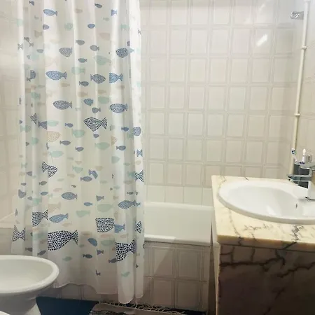 Encantador No Clube Da Rocha! Apartamento